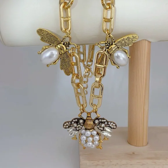 Gold Bee Pendant Necklace with Pearl Accents - Women Jewelry - Picture 4 of 5